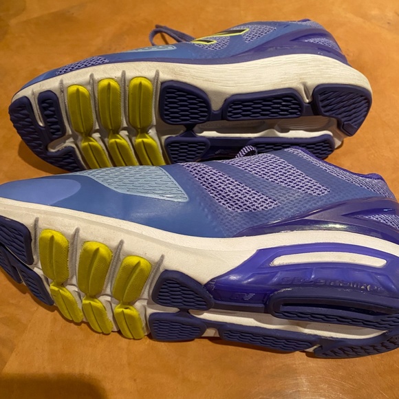 NIKI NEW BALANCE ATHLETIC SHOES - Picture 5 of 8